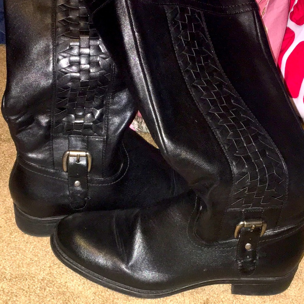 Nice zipper boots